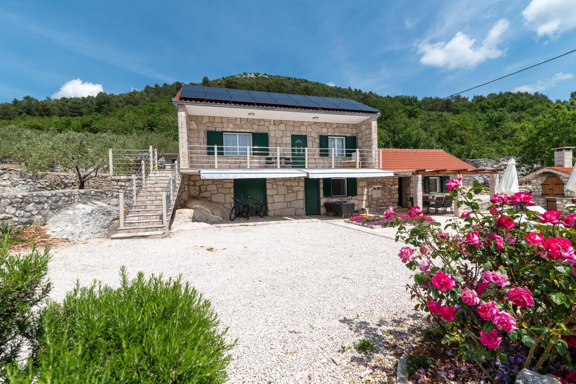 Villa Zuza Bristivica ภายนอก รูปภาพ