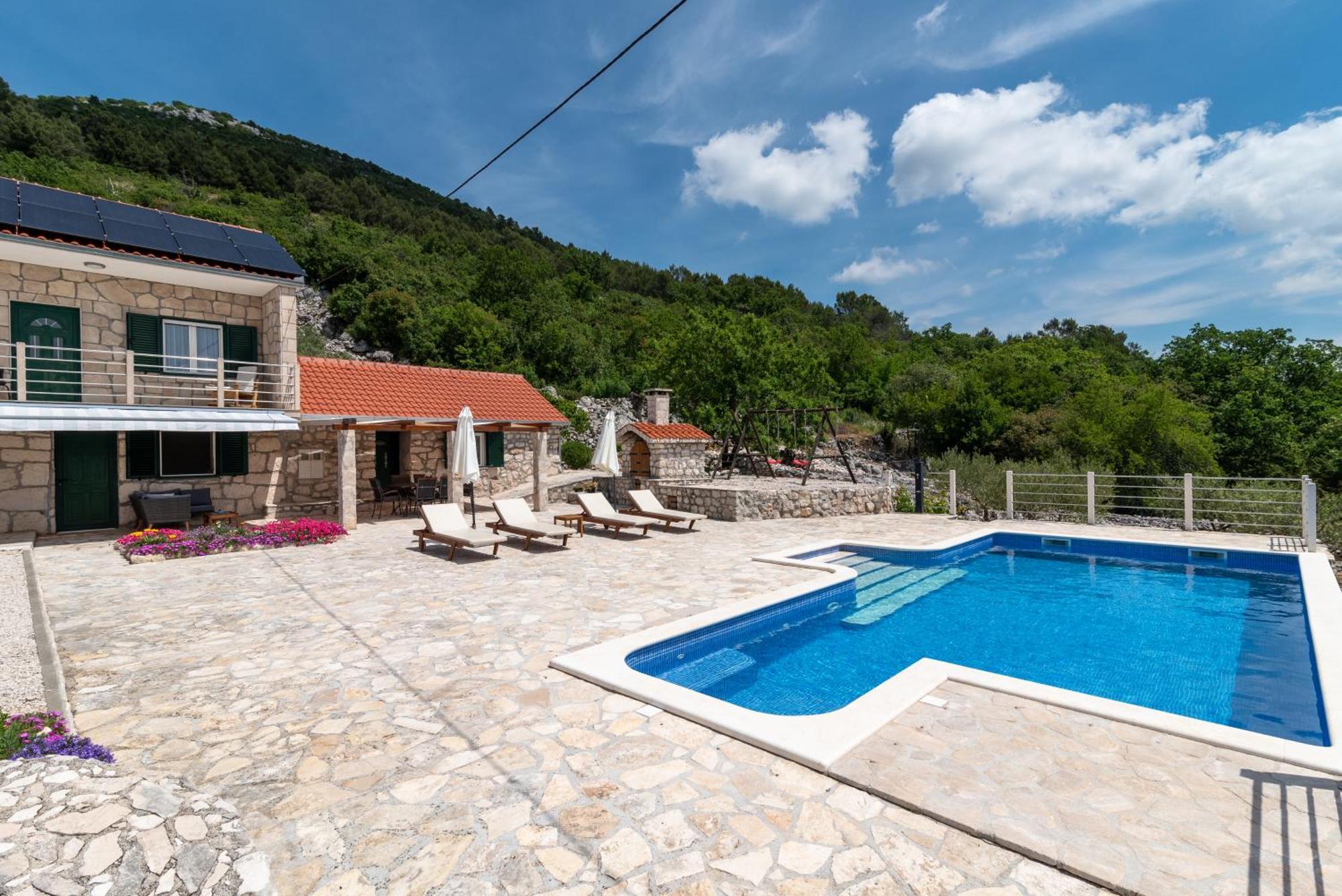 Villa Zuza Bristivica ภายนอก รูปภาพ