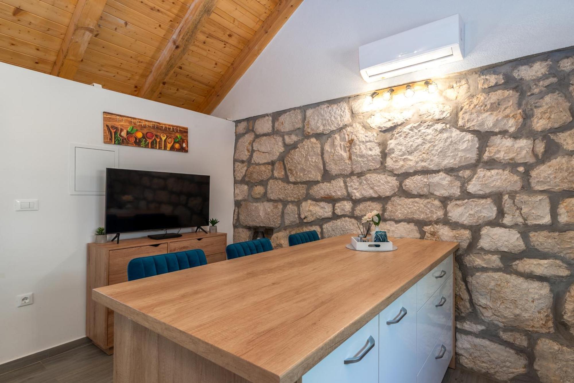 Villa Zuza Bristivica ภายนอก รูปภาพ