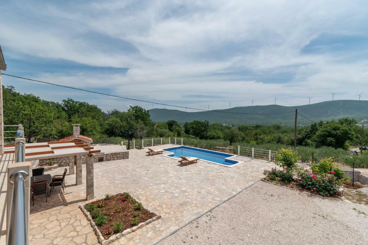 Villa Zuza Bristivica ภายนอก รูปภาพ