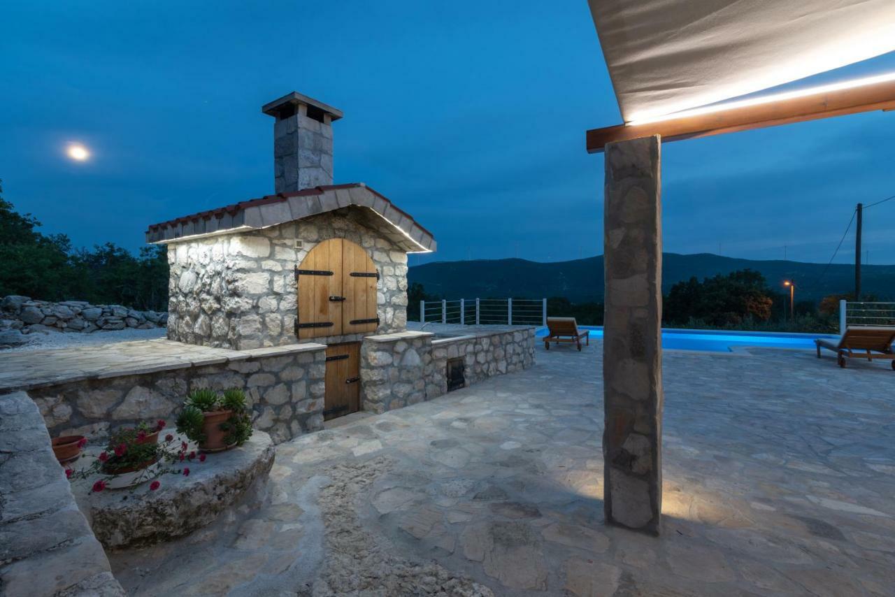 Villa Zuza Bristivica ภายนอก รูปภาพ